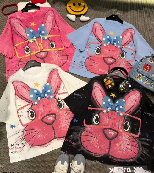 CHINEE-Manufacturer-Custom-New-Fashion-Hot-Mouse-Oversized-Tshirt-Shine-Glitter-Rhinestone-Luxury-Women-T-shirts-3