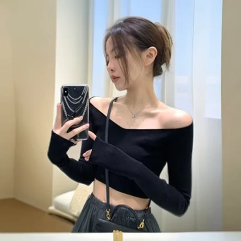 CHINEE-One-shoulder-Long-sleeved-Breathable-Solid-T-Shirt-for-Women-Off-shoulder-Style-Spring-Autumn-Clothing-Slim-fitting-Short-Top