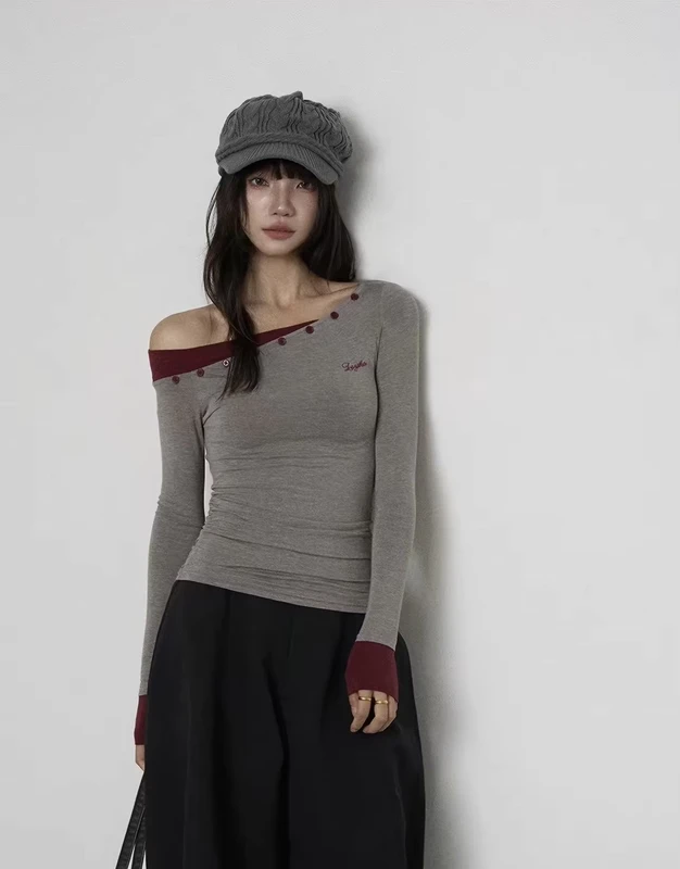 CHINEE-Stylish-Color-blocked-Off-shoulder-Top-Is-a-Fitted-Versatile-and-Trendy-Long-sleeved-T-shirt-for-Women