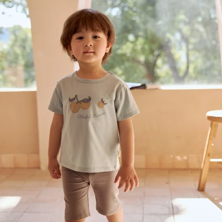 Boys-Toddler-100-Organic-Cotton-Graphic-Printed-T-shirt-with-Left-Side-Seam-Logo-OEM-ODM-Service