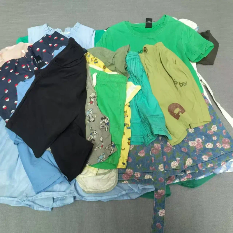 C02-Second-Hand-Summer-Clothes-in-Bulk-with-Kids-T-Shirts-Dress-Skirts-Shorts-Sport-Pants-Used-Children-Clothes