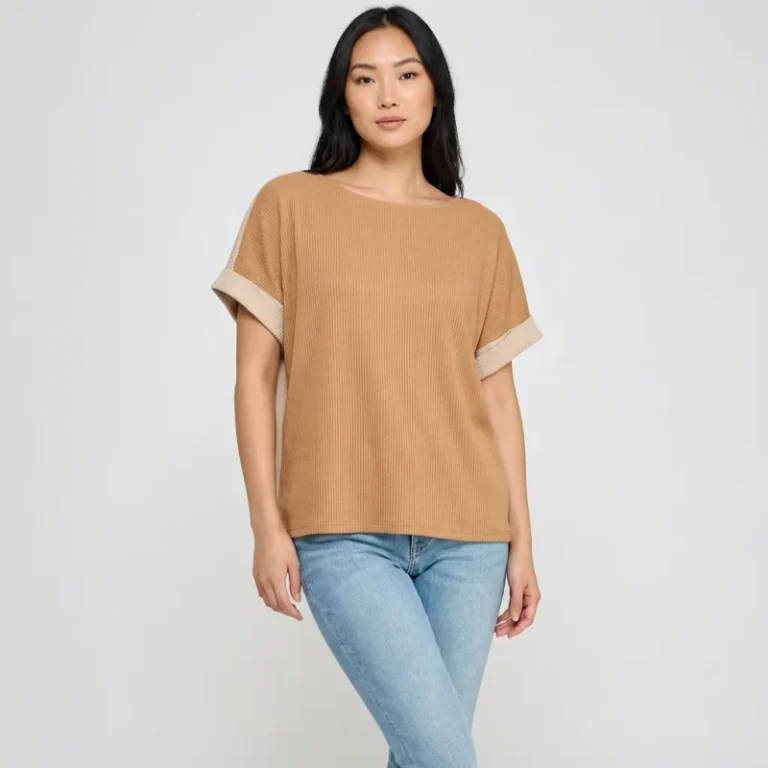 Chic-Oversized-Womens-T-Shirt-with-Contrasting-Cuffed-Sleeves-in-Solid-Colors-for-Trendy-Casual-Look
