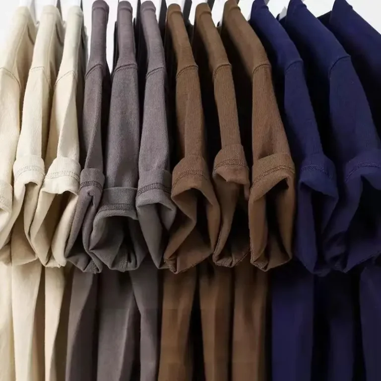 Cotton-Short-sleeved-T-shirt-for-Men-Round-Neck-Loose-Fit-Casual-Everyday-Style-Solid-Color-Base-Shirt