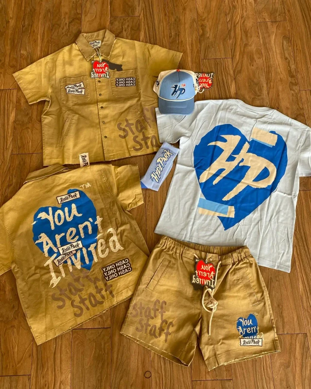 Custom-Logo-Print-Tees-Cropped-T-Shirt-Tracksuit-Embroidery-Patches-High-Street-Short-Sleeve-T-Shirt-and-Short-Sets-for-Men-Set