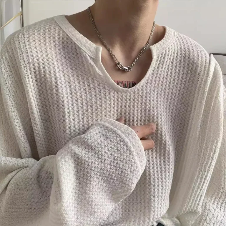 Mens-long-sleeve-t-shirt-white-loose-fitting-base-shirt-solid-color-stylish-design