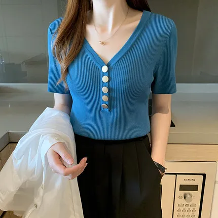 One-Size-V-neck-T-shirt-Womens-Short-sleeved-Summer-New-Version-Loose-Half-sleeve-Top-Knitted-T-shirt-Trend