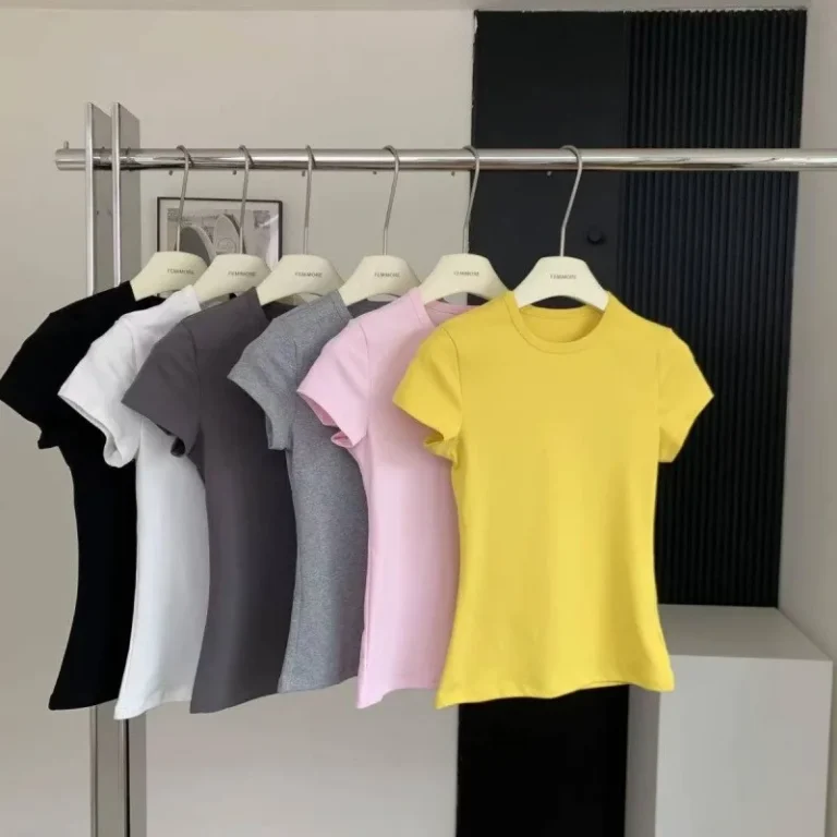 Round-Neck-Short-Sleeve-T-Shirt-for-Women-Summer-New-Style-Slim-Fit-Design-Slimming-Top